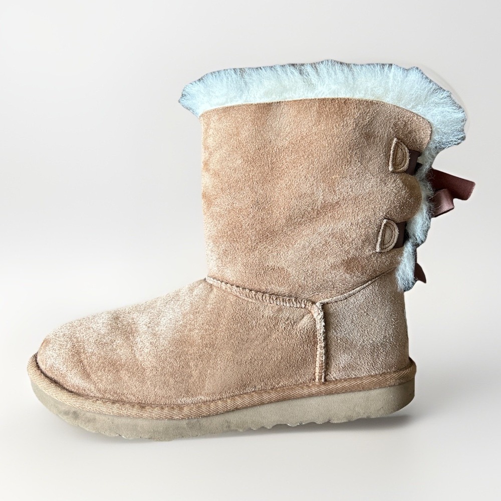 UGG Classic Bailey Bow II Boots Women's Size 4 Chestnut Brown Wool Lining